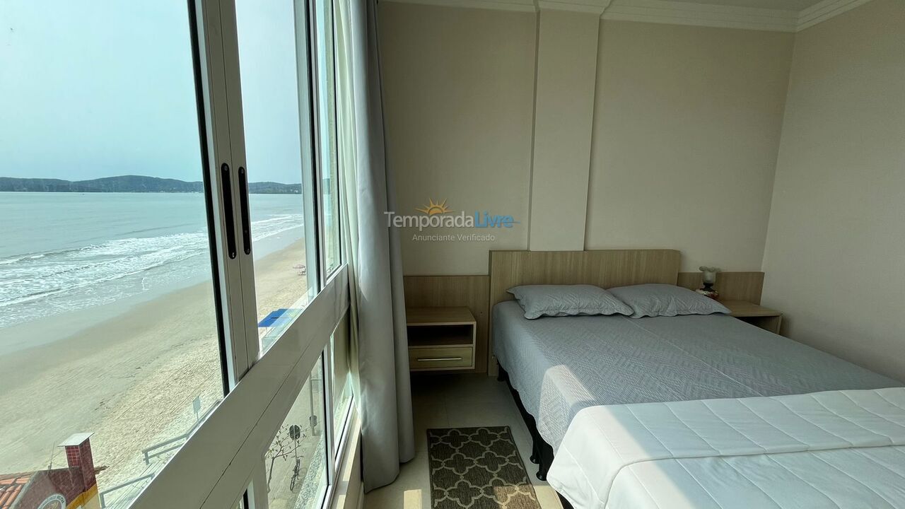 Apartamento para aluguel de temporada em Itapema (Meia Praia)