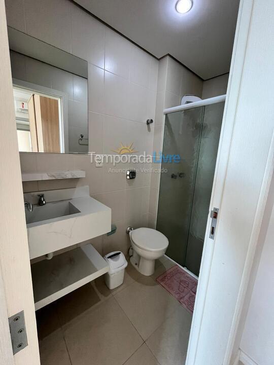 Apartamento para aluguel de temporada em Itapema (Meia Praia)