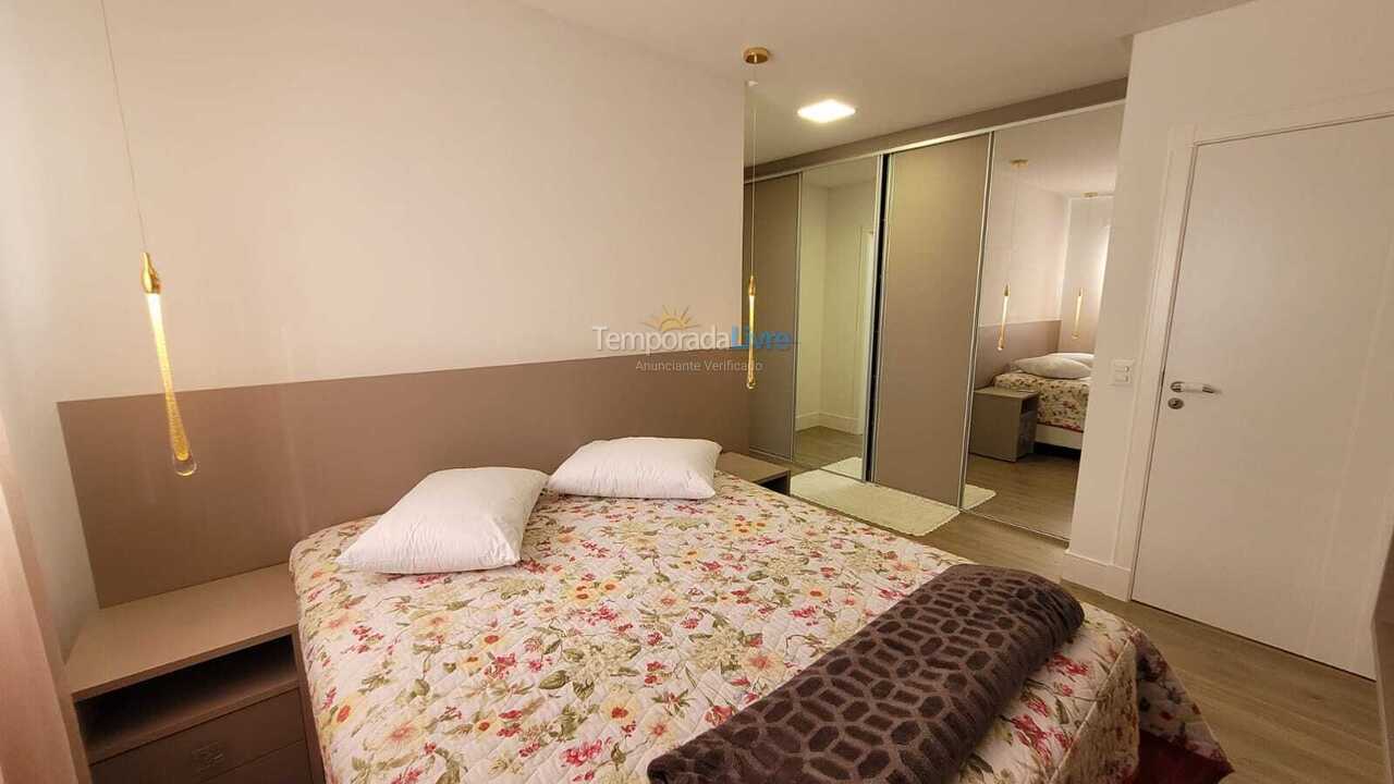 Apartment for vacation rental in Itapema (Meia Praia)