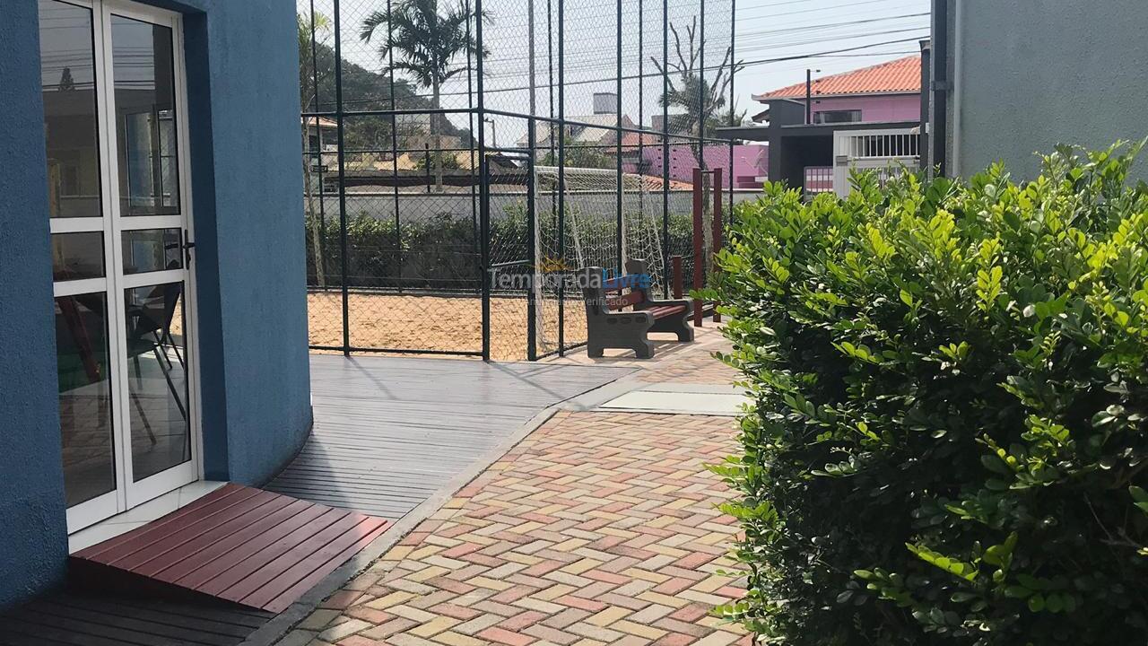 Apartamento para aluguel de temporada em Penha (Centro)