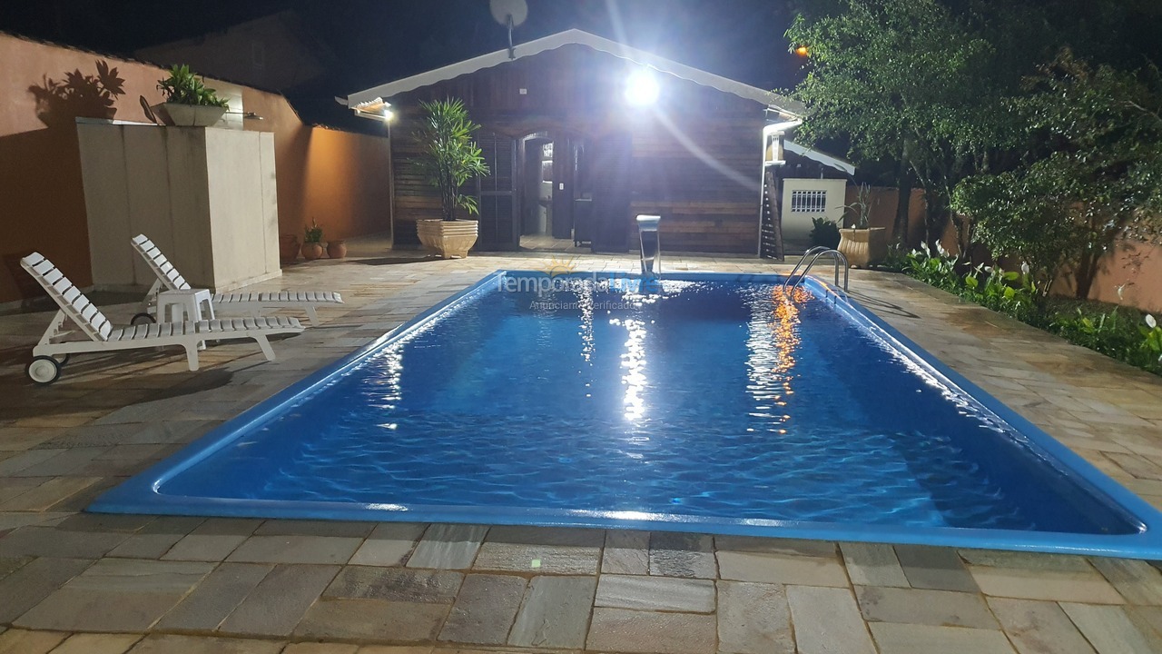 Casa para aluguel de temporada em Bertioga (Condominio Morada da Praia)