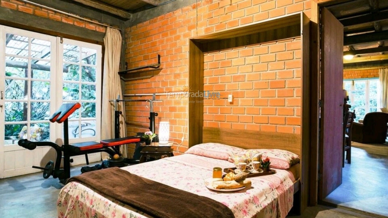 Chácara / sítio para aluguel de temporada em Florianópolis (Rio Tavares)