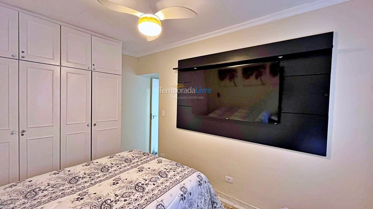 Apartamento para aluguel de temporada em Guarujá (Pitangueiras)