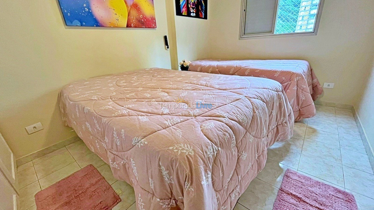 Apartamento para aluguel de temporada em Guarujá (Pitangueiras)