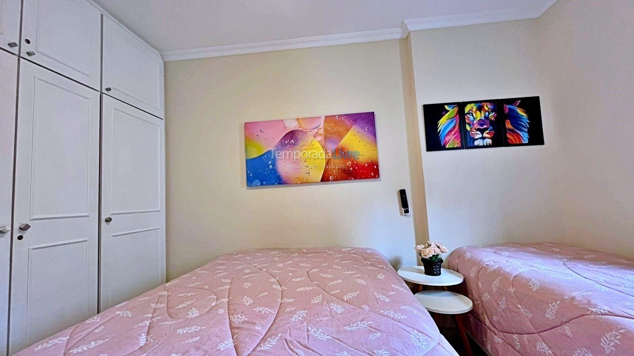 Apartamento para aluguel de temporada em Guarujá (Pitangueiras)