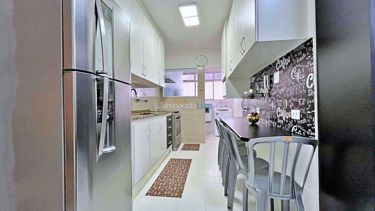 Apartamento para aluguel de temporada em Guarujá (Pitangueiras)