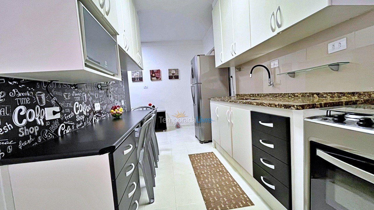 Apartamento para aluguel de temporada em Guarujá (Pitangueiras)