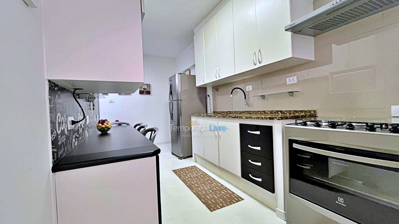 Apartamento para aluguel de temporada em Guarujá (Pitangueiras)