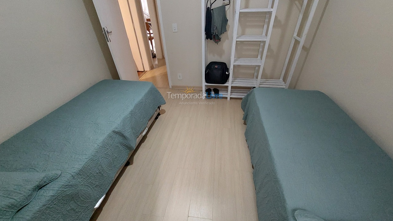 Apartamento para aluguel de temporada em Guarapari (Praia da Areia Preta)
