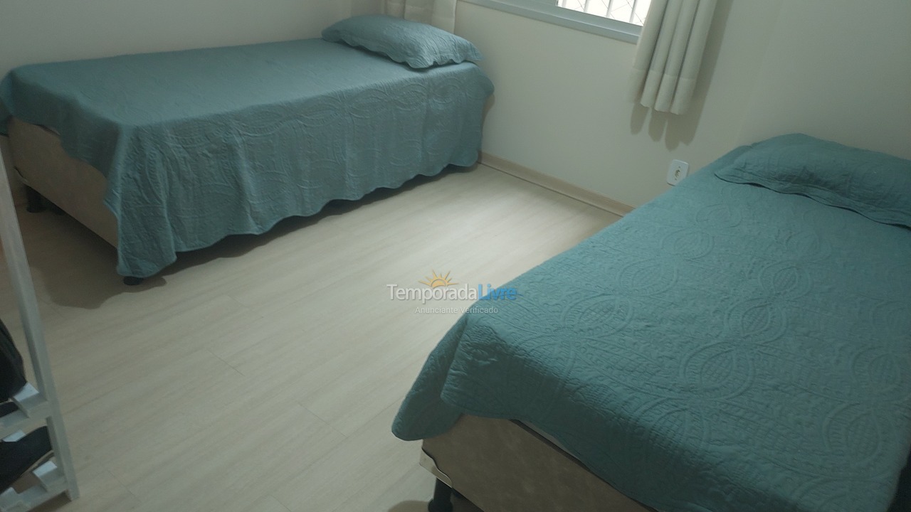 Apartamento para aluguel de temporada em Guarapari (Praia da Areia Preta)