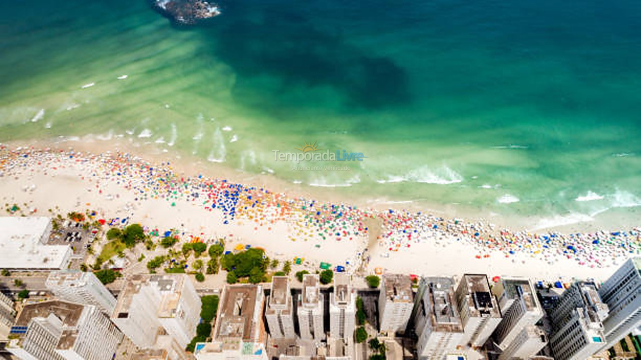 Apartamento para aluguel de temporada em Guarujá (Pitangueiras)