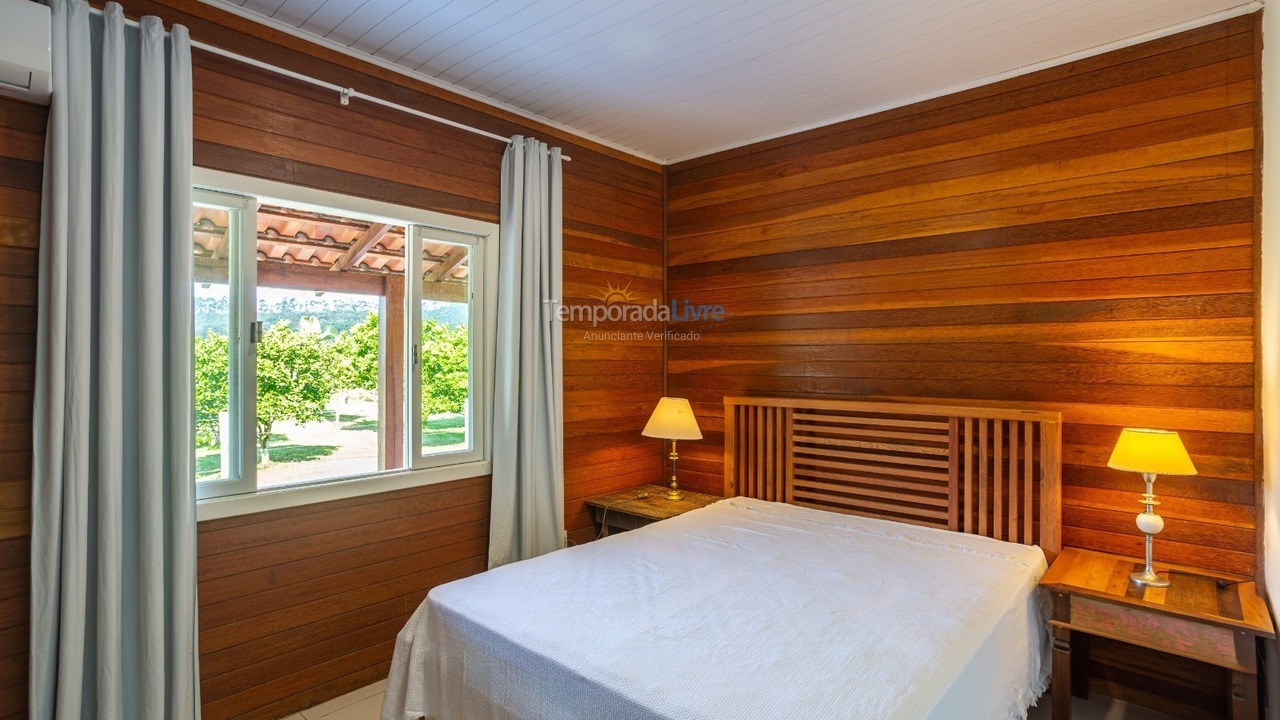 Chácara / sítio para aluguel de temporada em Tijucas (Oliveira)