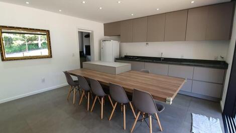 Casa para hasta 6 personas en el Barrio Panorámico de Garopaba/SC