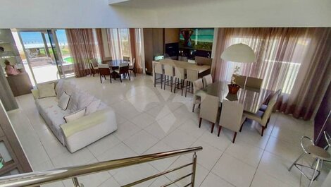 House for seasonal rental for up to 10 people in the Center of Garopaba/SC