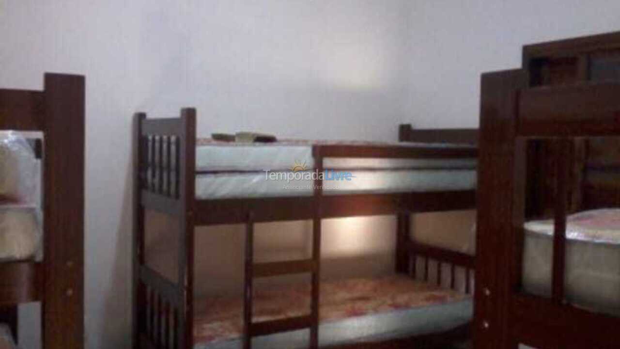 Chácara / sítio para aluguel de temporada em Nazaré Paulista (Ribeirao Acima)