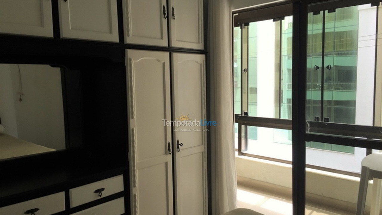 Apartamento para alquiler de vacaciones em Itapema (Meia Praia)