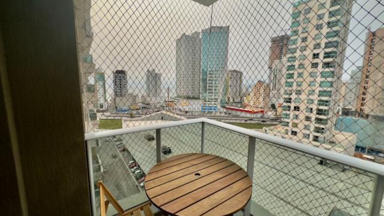 Casa para aluguel de temporada em Itapema (Meia Praia)