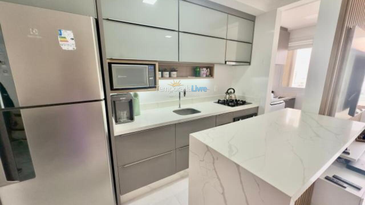 Casa para aluguel de temporada em Itapema (Meia Praia)