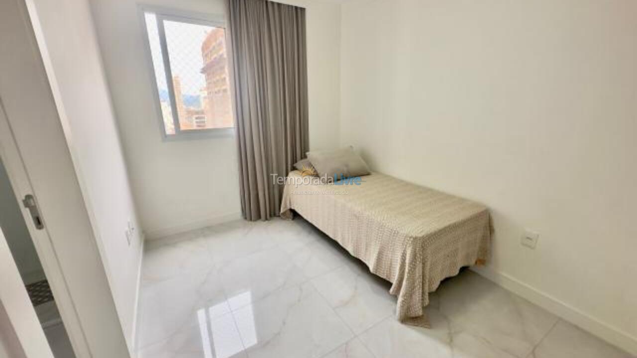 Casa para aluguel de temporada em Itapema (Meia Praia)