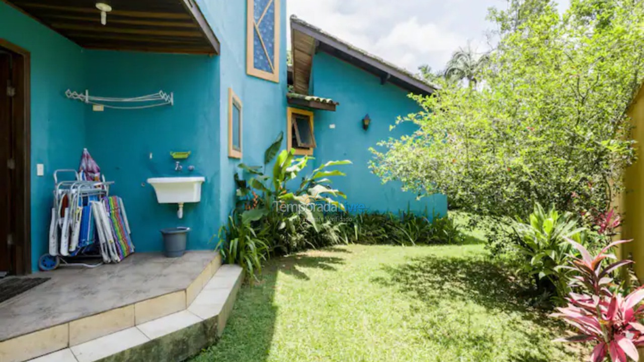 Casa para aluguel de temporada em Ubatuba (Praia de Itamambuca)