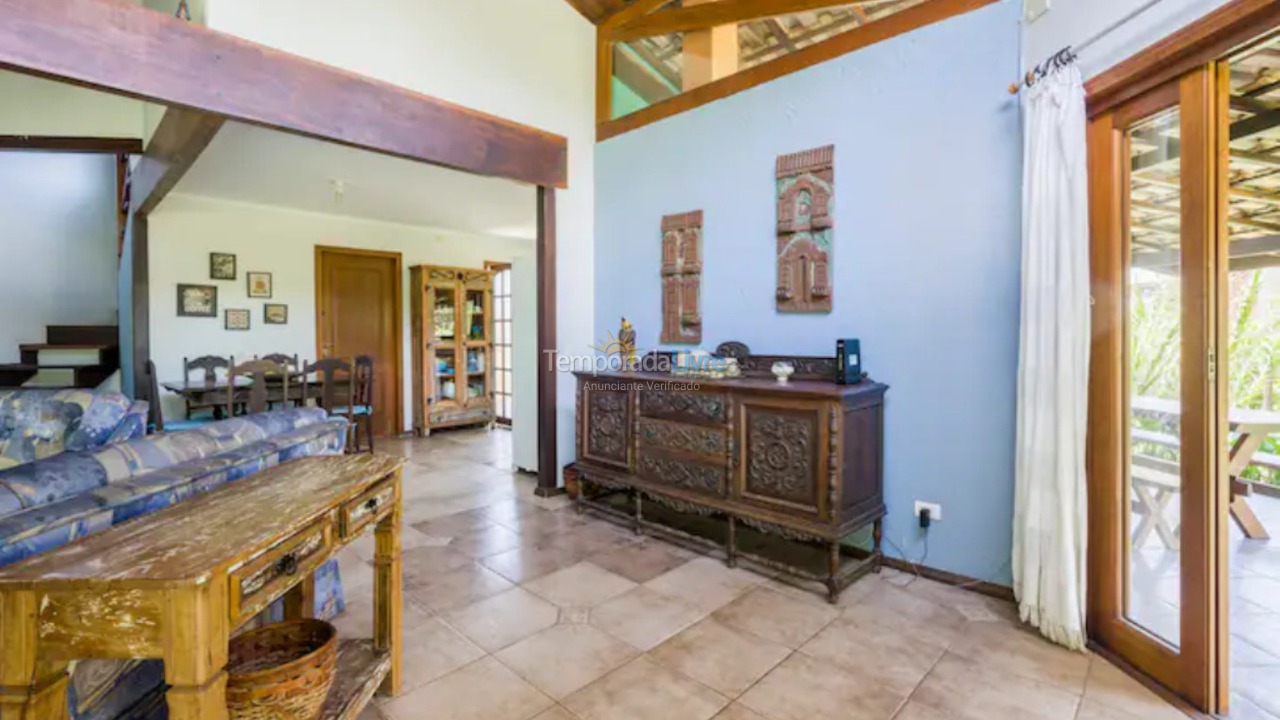 Casa para aluguel de temporada em Ubatuba (Praia de Itamambuca)