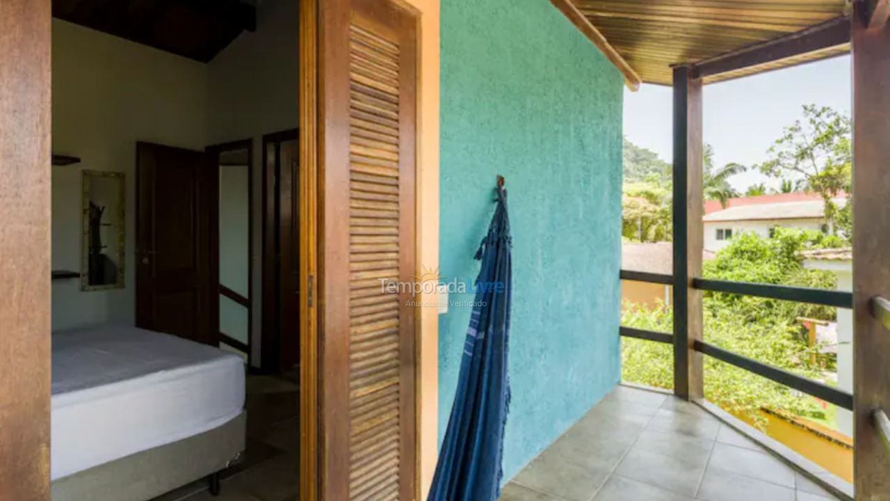 Casa para aluguel de temporada em Ubatuba (Praia de Itamambuca)