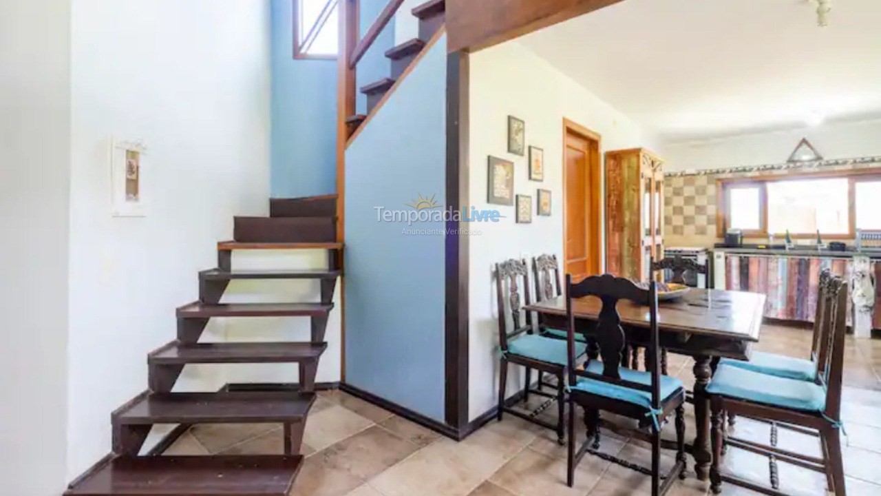 Casa para aluguel de temporada em Ubatuba (Praia de Itamambuca)