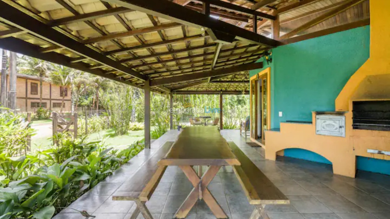 Casa para aluguel de temporada em Ubatuba (Praia de Itamambuca)