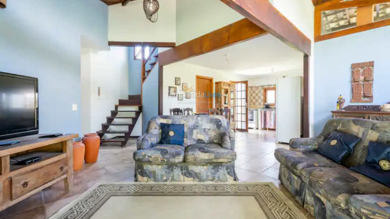 Casa para aluguel de temporada em Ubatuba (Praia de Itamambuca)