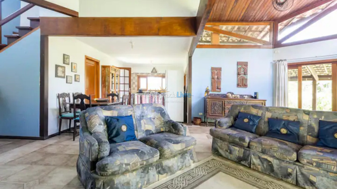 Casa para aluguel de temporada em Ubatuba (Praia de Itamambuca)