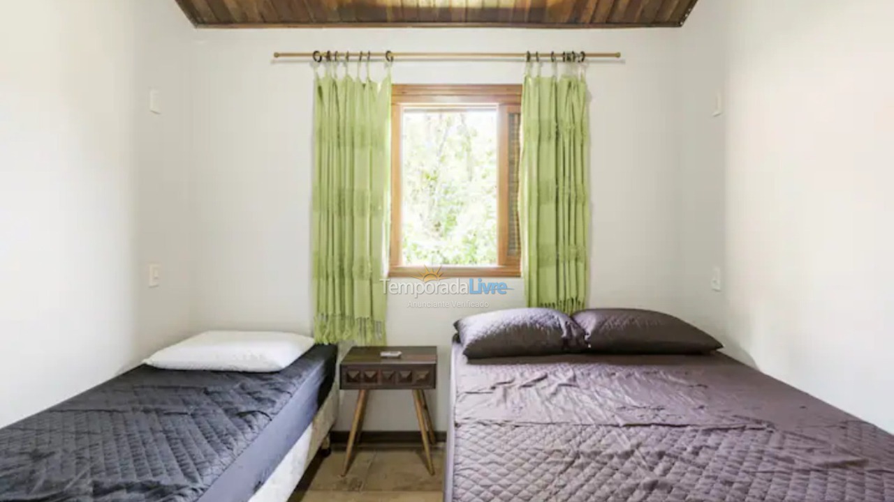 Casa para aluguel de temporada em Ubatuba (Praia de Itamambuca)