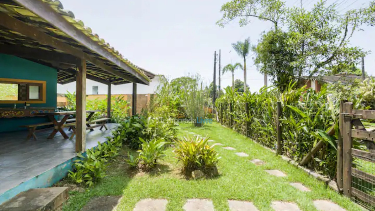 Casa para aluguel de temporada em Ubatuba (Praia de Itamambuca)