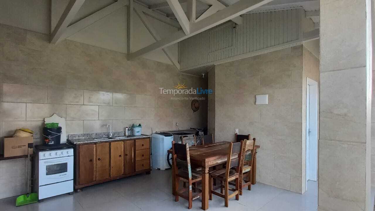Casa para alquiler de vacaciones em Bombinhas (Mariscal)
