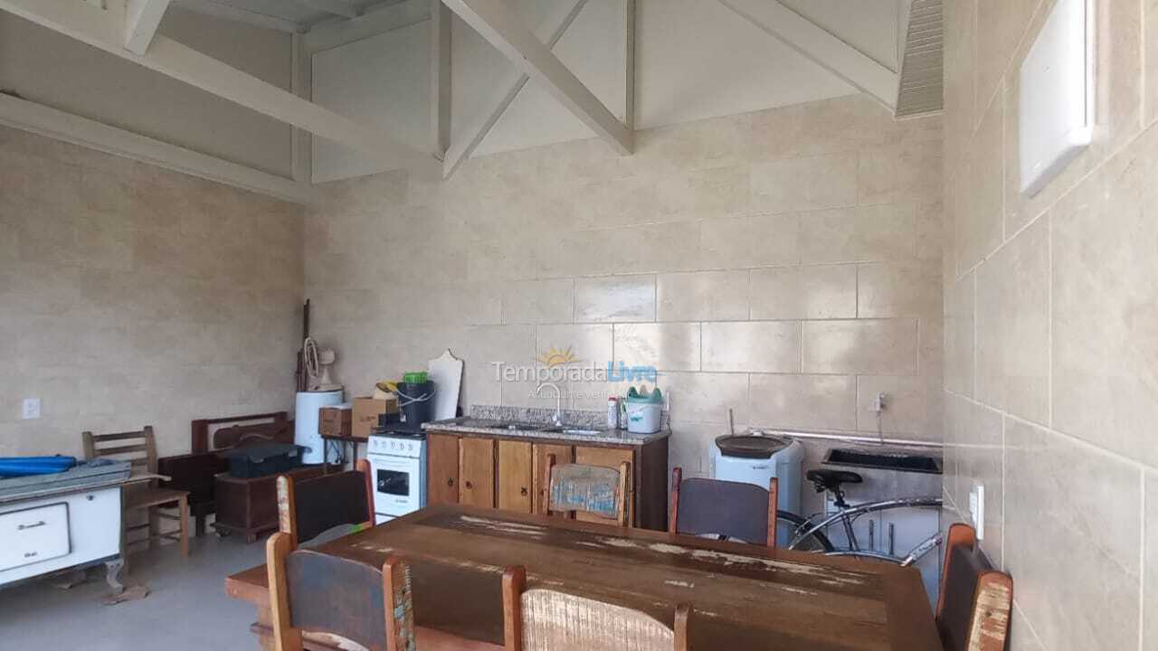 Casa para alquiler de vacaciones em Bombinhas (Mariscal)