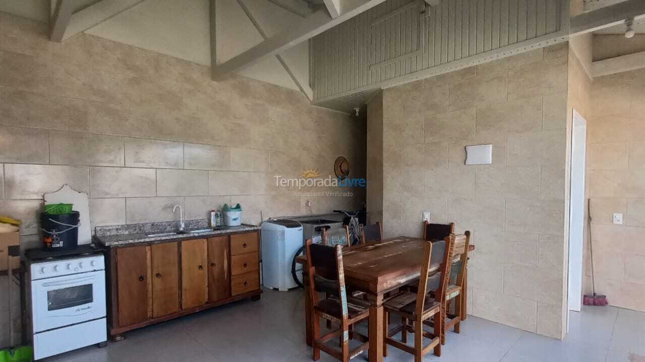 Casa para alquiler de vacaciones em Bombinhas (Mariscal)