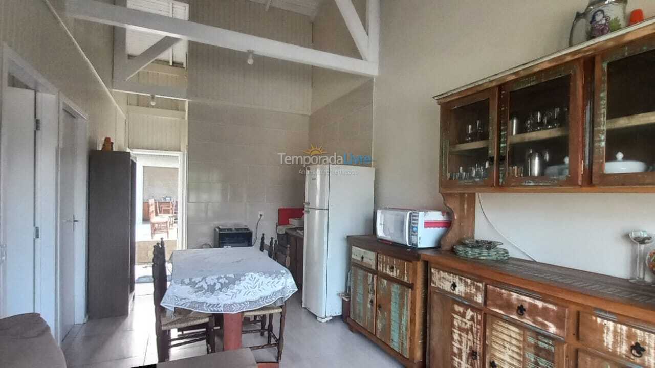 Casa para alquiler de vacaciones em Bombinhas (Mariscal)