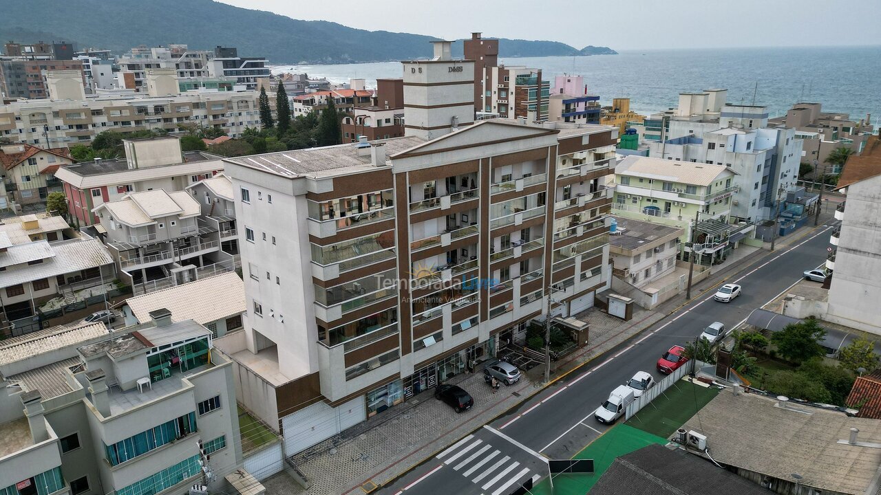 Apartamento para aluguel de temporada em Bombinhas (Praia de Bombas)