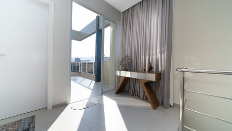 158 - High standard penthouse in Mariscal 04 suites