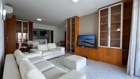 063 - Apartment with side sea view in Bombas