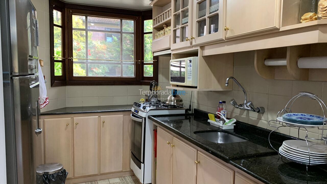 Casa para aluguel de temporada em Gramado (Centro)