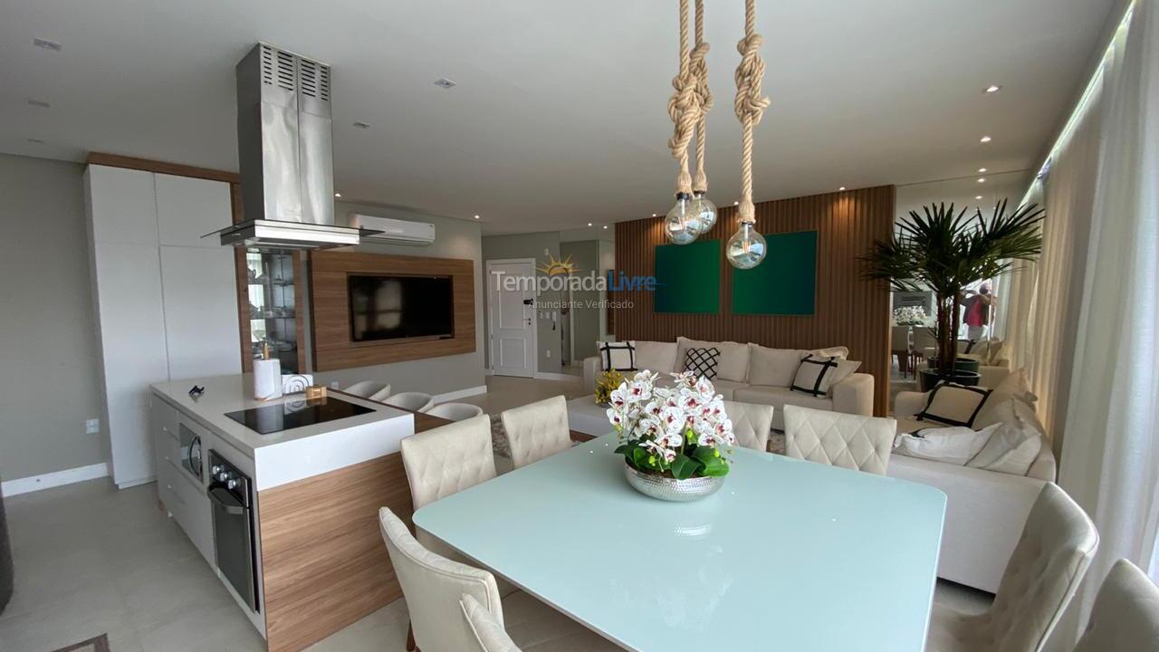 Apartment for vacation rental in Itapema (Meia Praia)