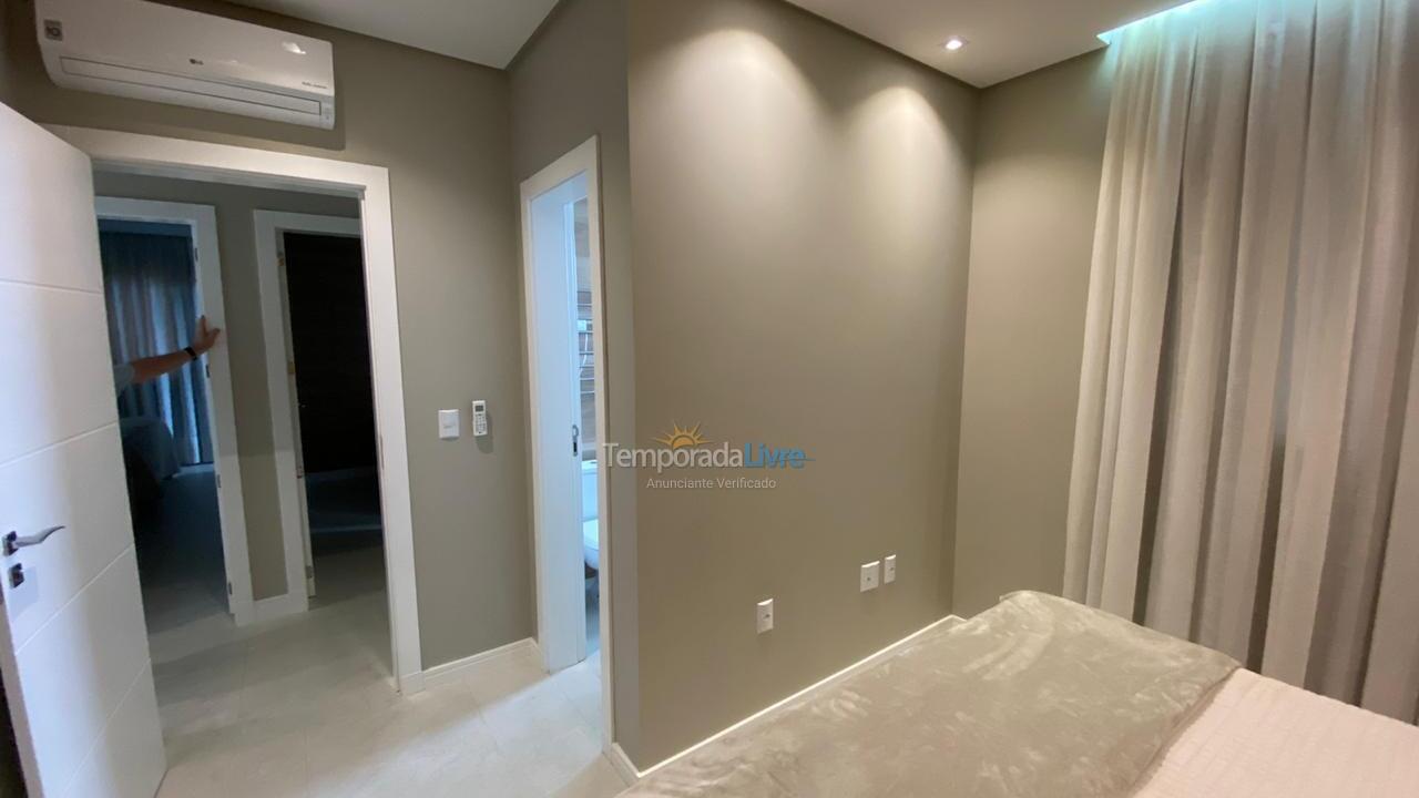 Apartment for vacation rental in Itapema (Meia Praia)