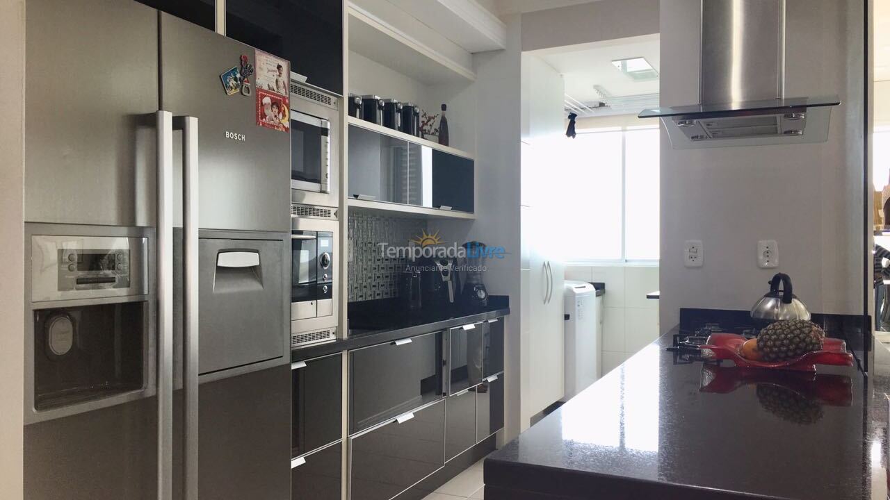 Apartamento para alquiler de vacaciones em Itapema (Meia Praia)