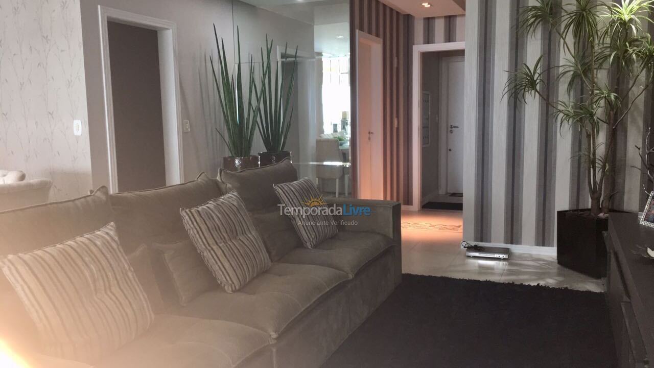 Apartamento para alquiler de vacaciones em Itapema (Meia Praia)