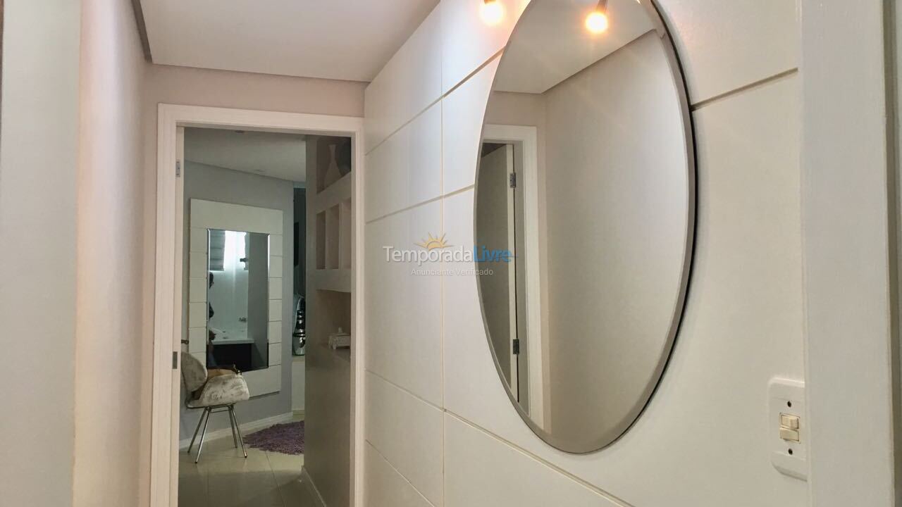 Apartamento para alquiler de vacaciones em Itapema (Meia Praia)