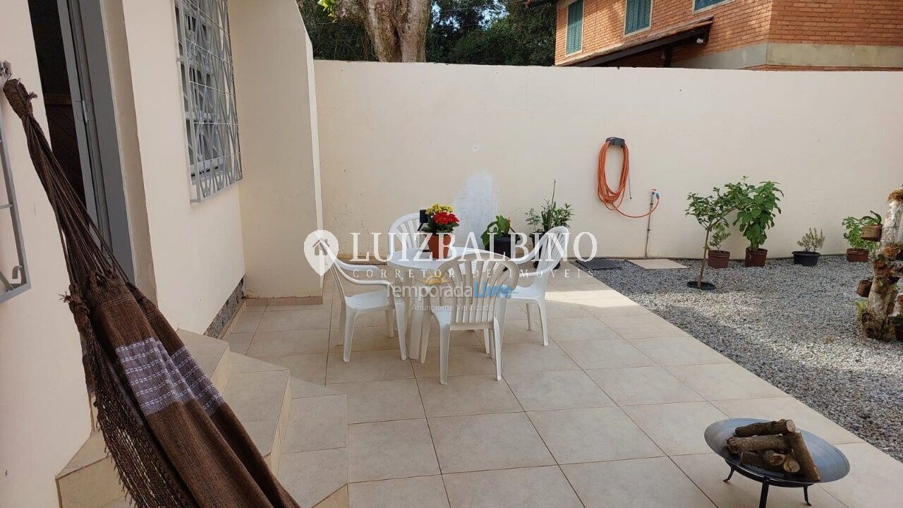 Casa para aluguel de temporada em Florianópolis (Cachoeira do Bom Jesus)