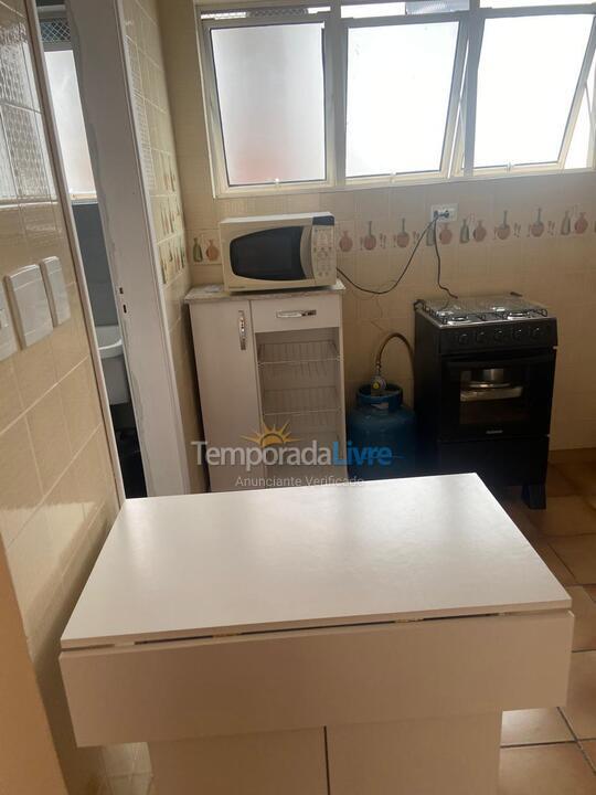 Apartamento para aluguel de temporada em Guarujá (Enseada)