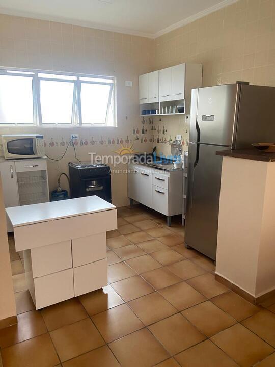 Apartamento para aluguel de temporada em Guarujá (Enseada)