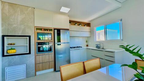 Cobertura duplex alto padrão com vista para o mar