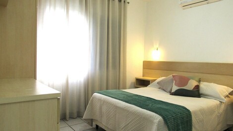 Lindo e confortável apartamento a poucos metros do mar!